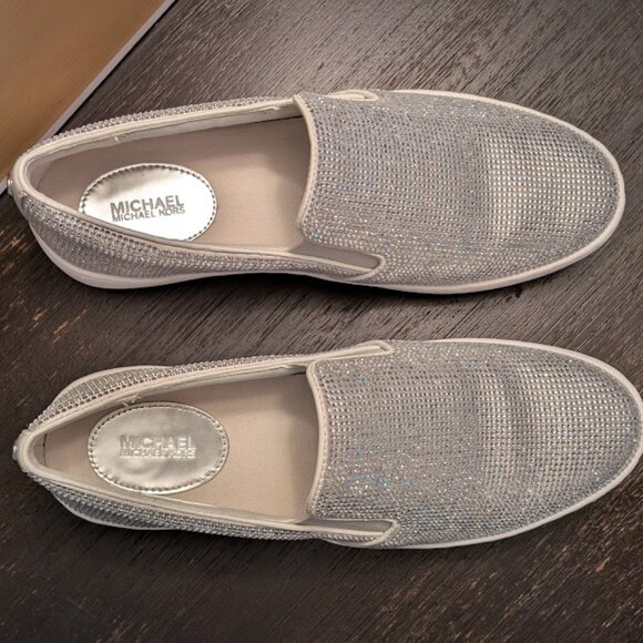 MICHAEL KORS KEATON SLIP ON- LIGHT SLATE w/ HOT FIX STONES - Picture 6 of 8